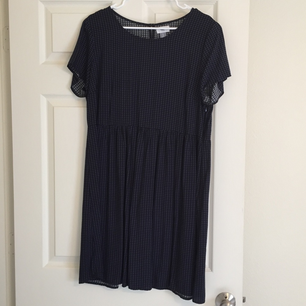 Navy houndstooth dress